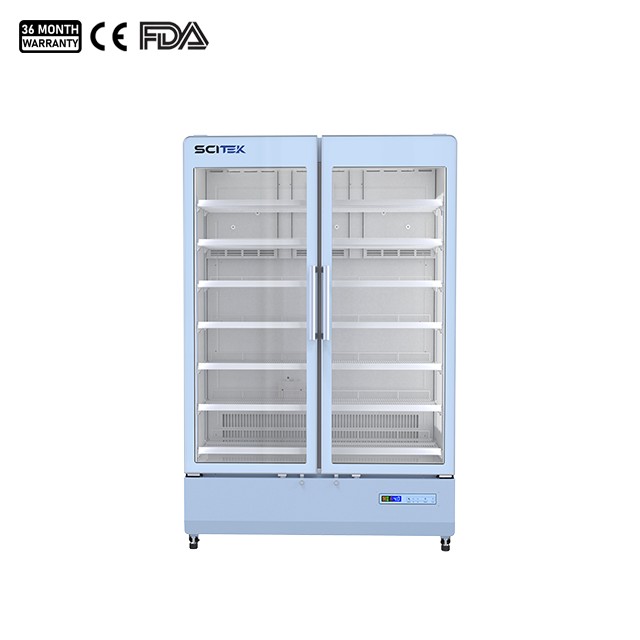 ثلاجة صيدلية