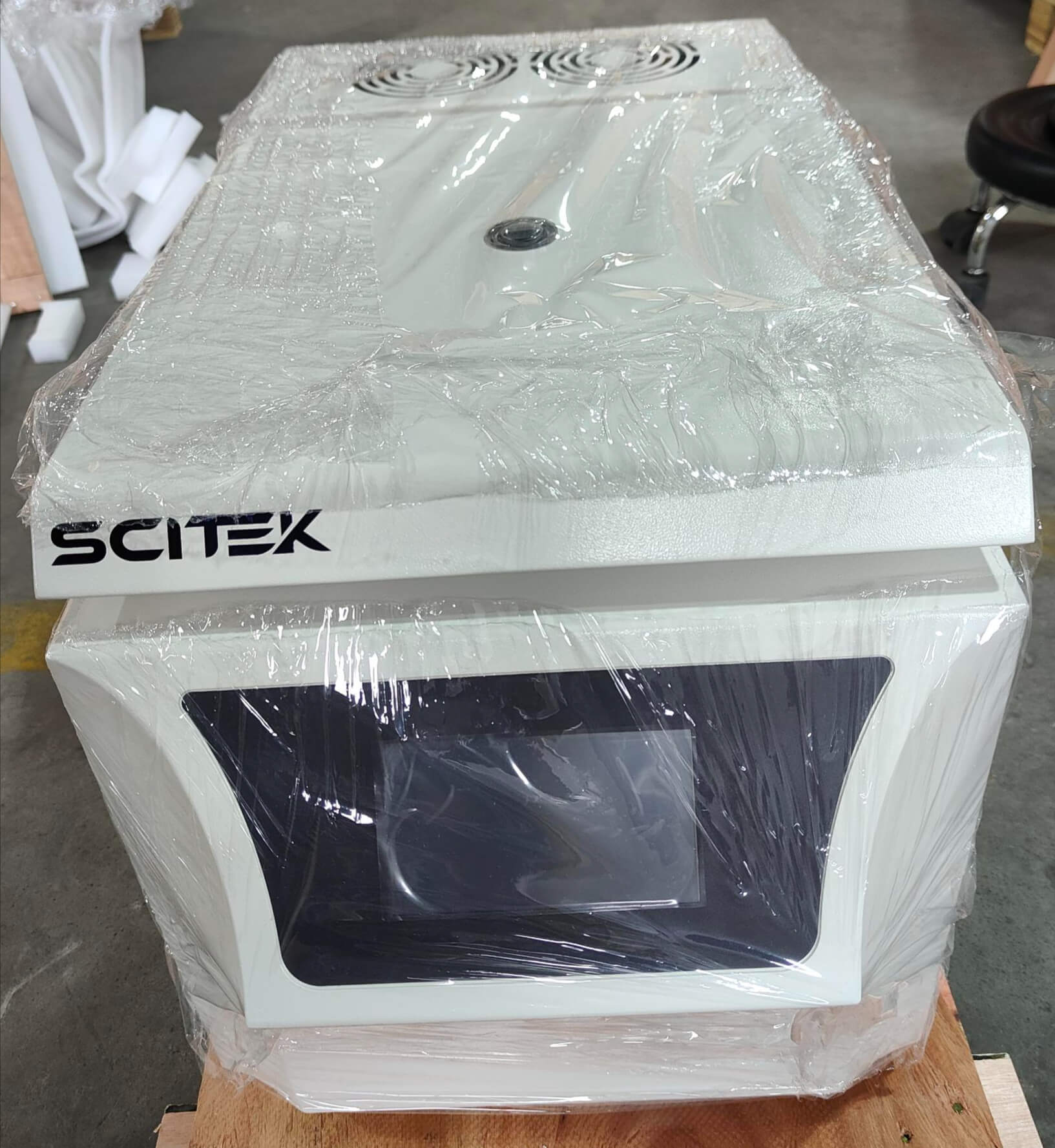 الطرد المركزي المبرد عالي السرعة في Benchtop