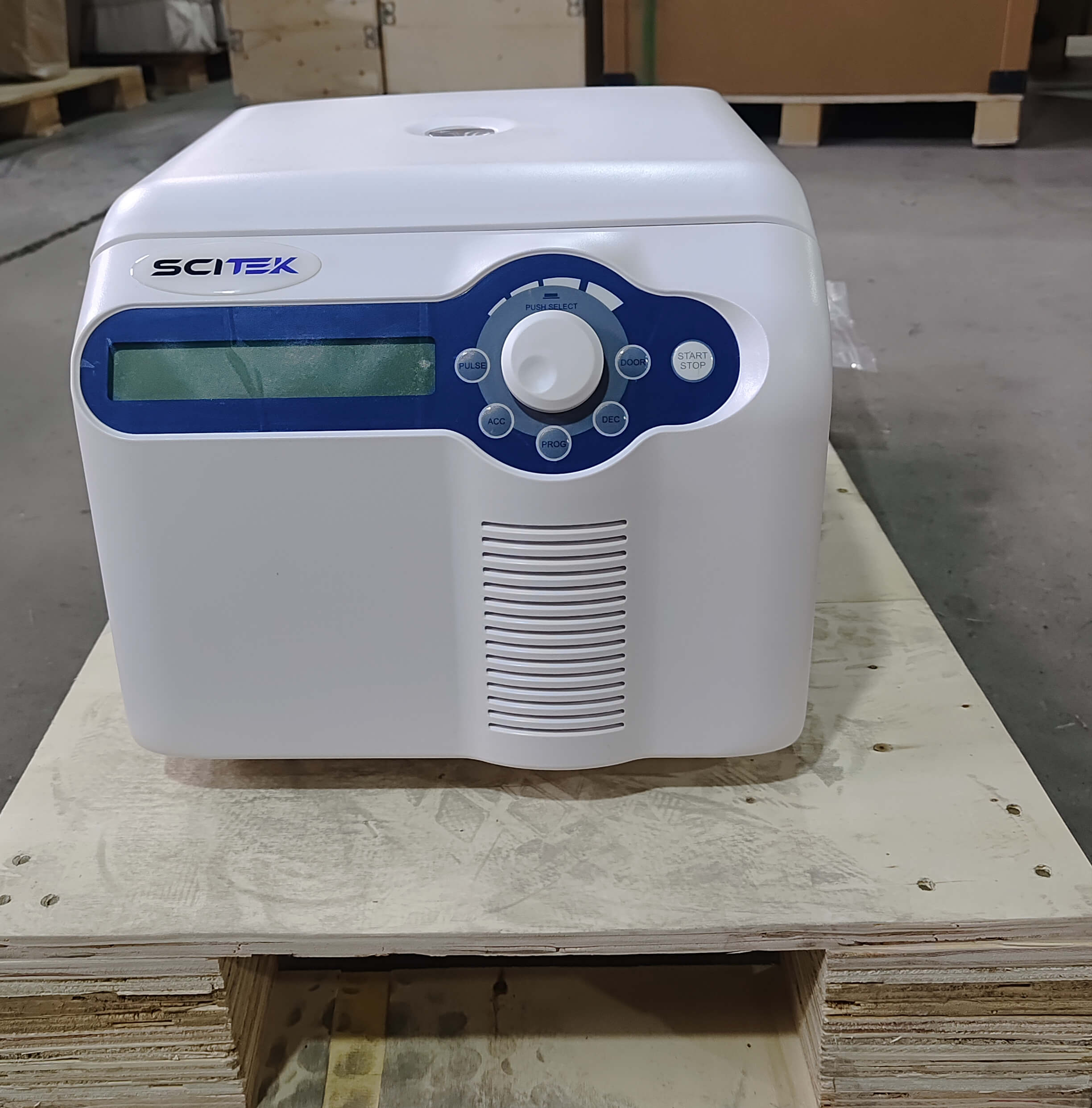 الطرد المركزي المبرد عالي السرعة في Benchtop