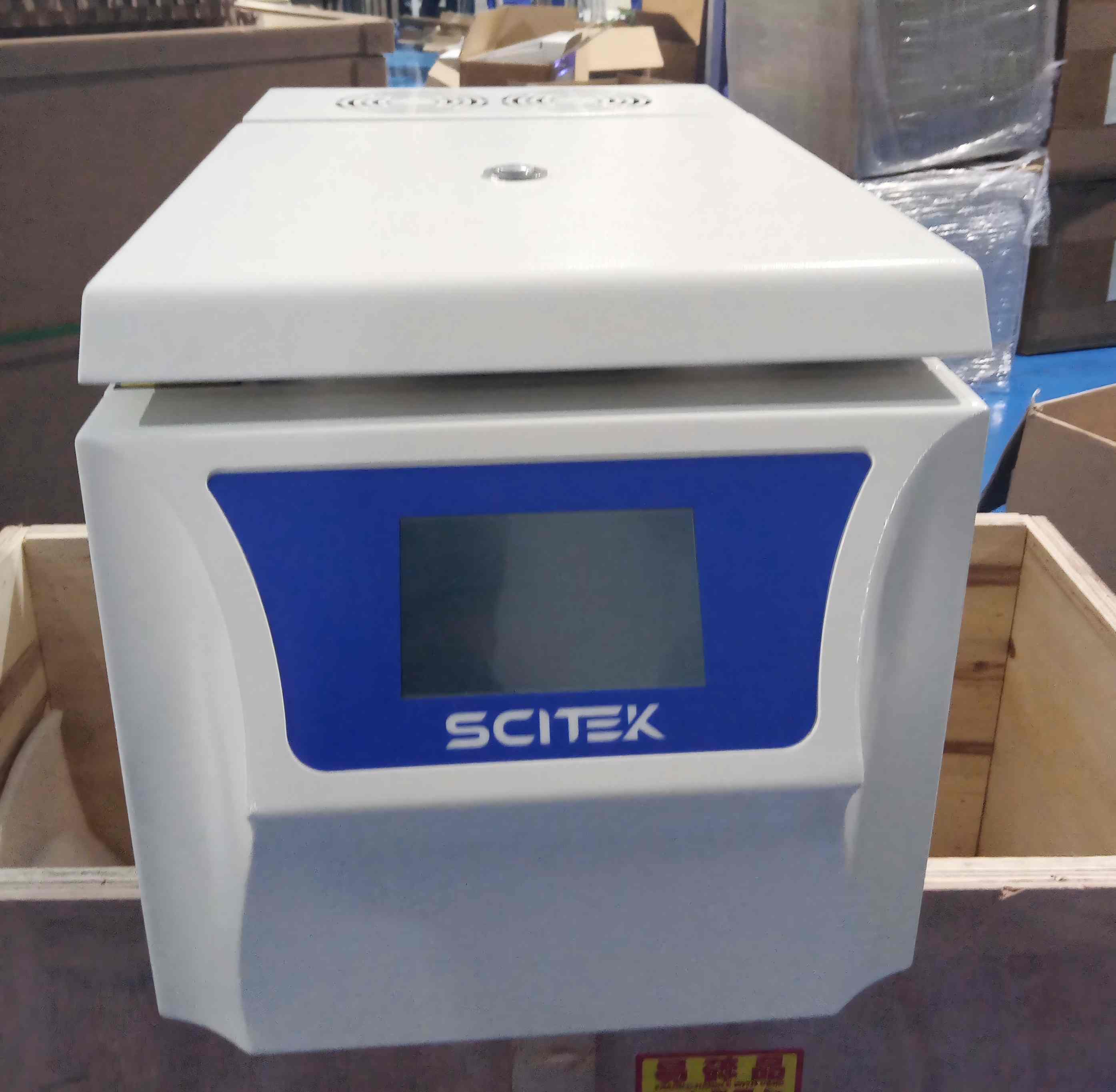 CFG-T16HR (9) HighSpeed Refrigerated Centrifuge CFG-T16HR (9) جهاز طرد مركزي مبرد عالي السرعة