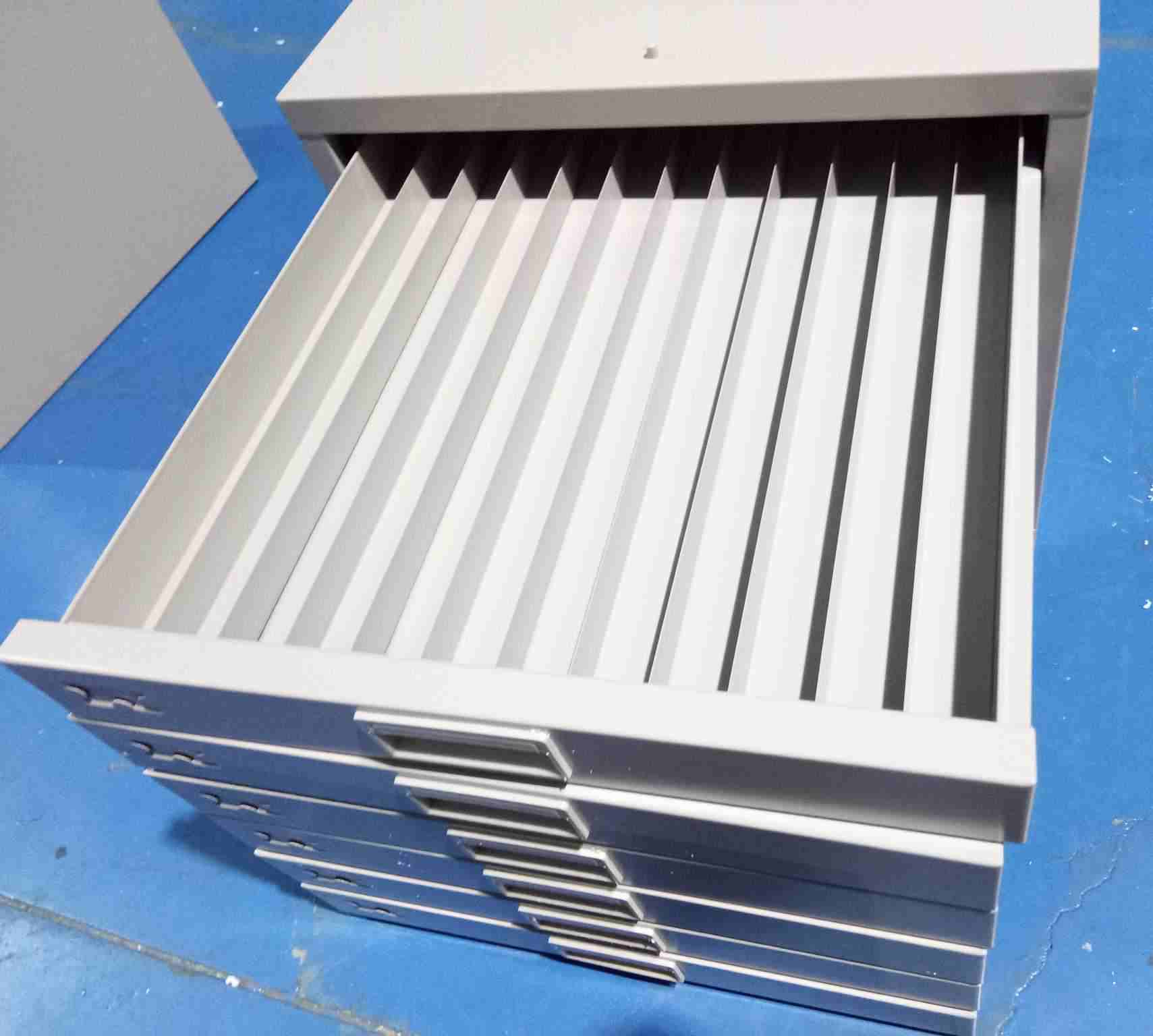 Paraffin Block Cabinet (2) خزانة كتلة البارافين (2)